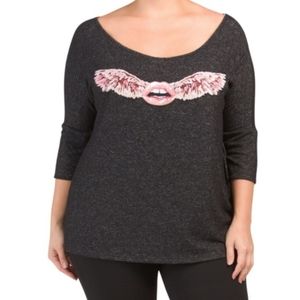 Melissa Masse Tunic Top Black 3/4 Sleeve Wing Lips